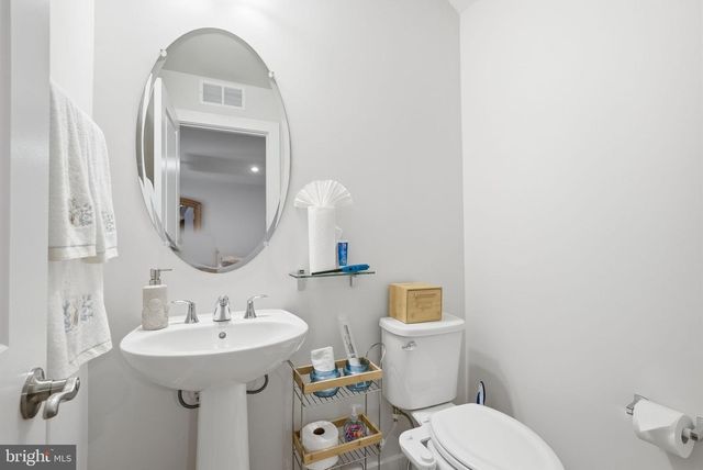 18359 MOSS GARDEN RD, Dumfries, VA 22026
