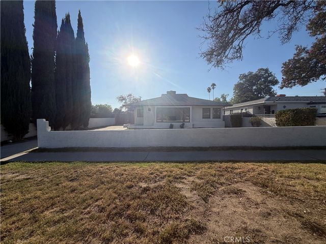 2764 Valencia Avenue, San Bernardino, CA 92404