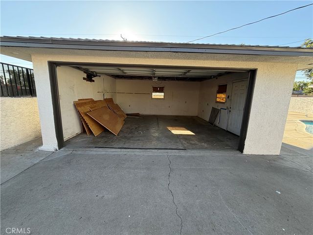 2764 Valencia Avenue, San Bernardino, CA 92404