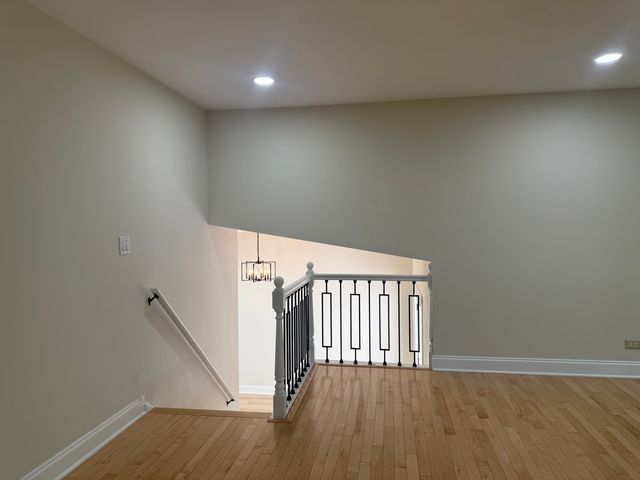 425 Carriage Hill Road, Naperville, IL 60565