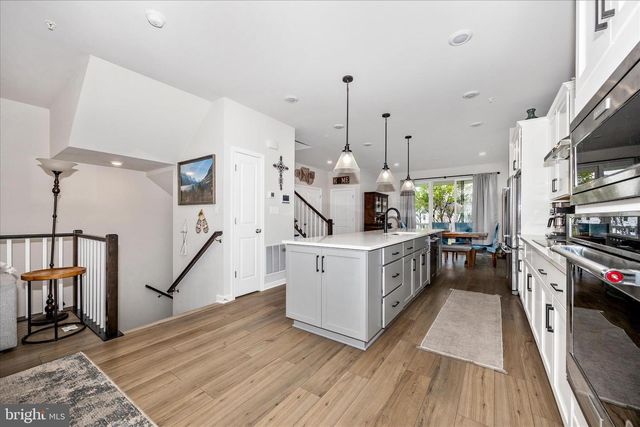 2010 ALICE CT, Frederick, MD 21702