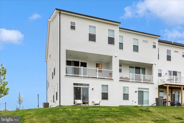 2010 ALICE CT, Frederick, MD 21702
