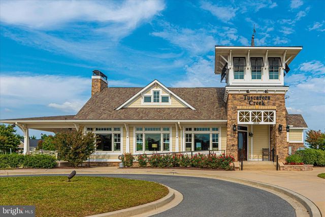 2010 ALICE CT, Frederick, MD 21702