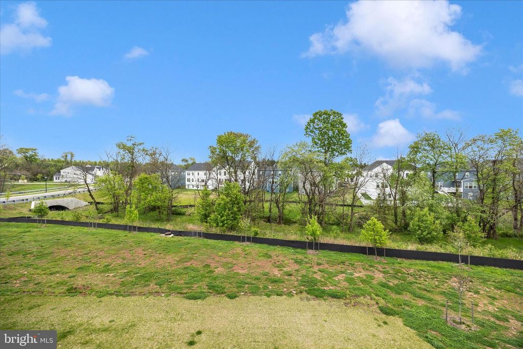Image 43 of property listing at 2010 ALICE CT, Frederick, MD 21702