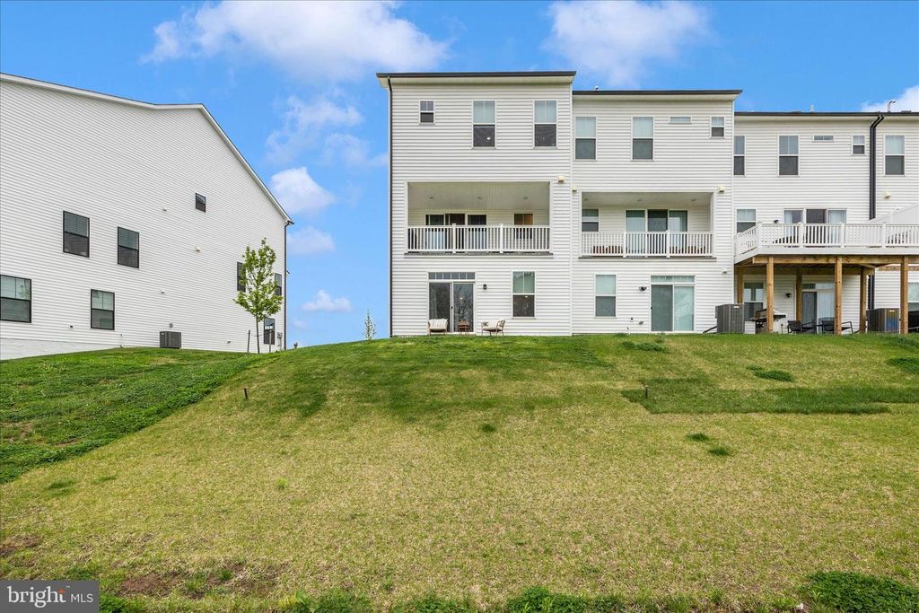Image 47 of property listing at 2010 ALICE CT, Frederick, MD 21702