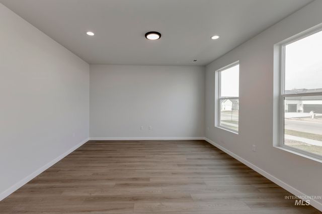 8294 E Bright Angel Dr, Nampa, ID 83687