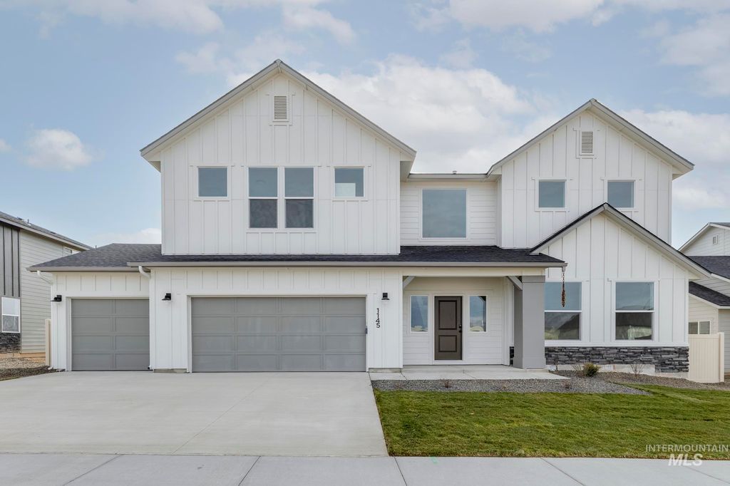 8294 E Bright Angel Dr, Nampa, ID 83687