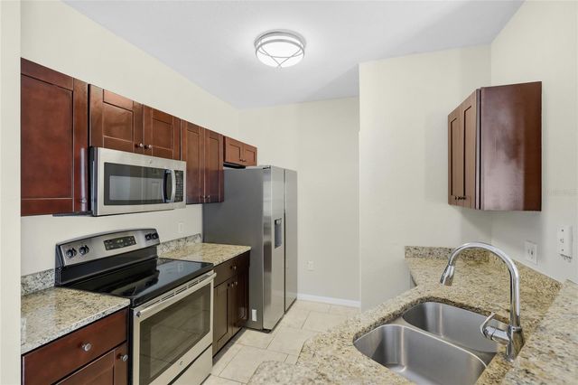 5110 NORTHRIDGE ROAD 201, Sarasota, FL 34238