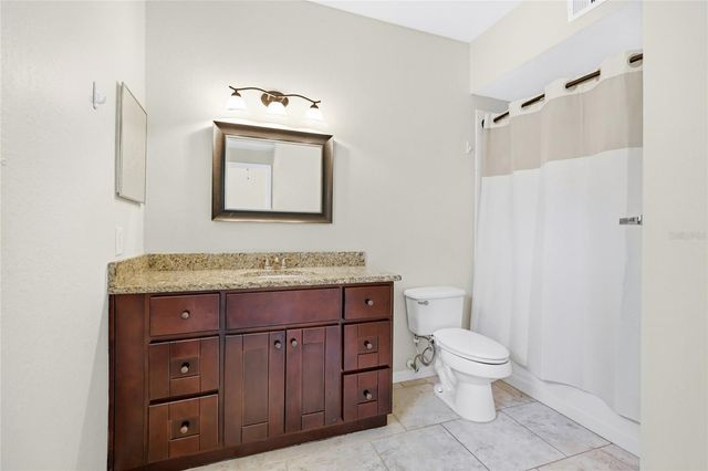 5110 NORTHRIDGE ROAD 201, Sarasota, FL 34238