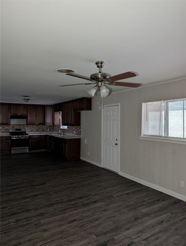 3204 Phoenix Drive, Fort Worth, TX 76116