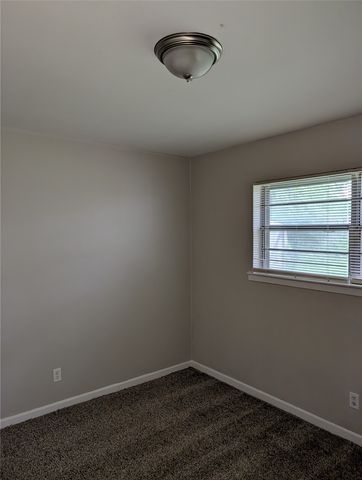 3204 Phoenix Drive, Fort Worth, TX 76116