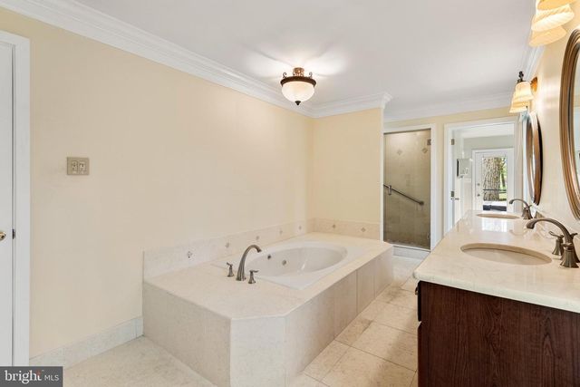 1038 HERSHEY MILL RD, West Chester, PA 19380