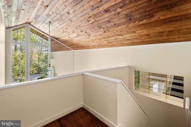 1038 HERSHEY MILL RD, West Chester, PA 19380