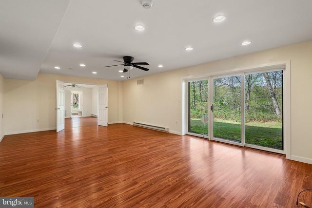 1038 HERSHEY MILL RD, West Chester, PA 19380