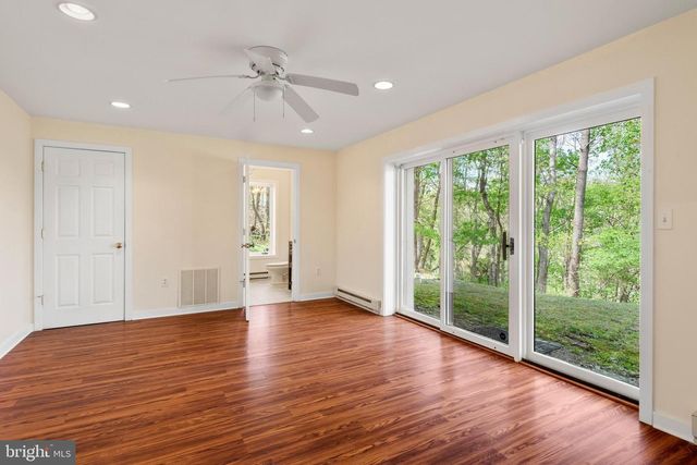 1038 HERSHEY MILL RD, West Chester, PA 19380