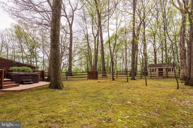 1038 HERSHEY MILL RD, West Chester, PA 19380