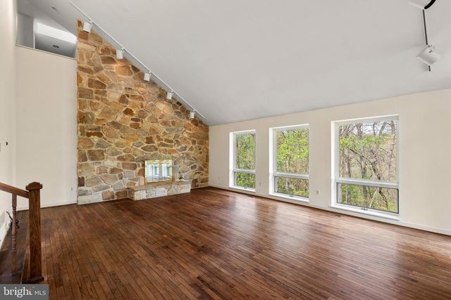 1038 HERSHEY MILL RD, West Chester, PA 19380