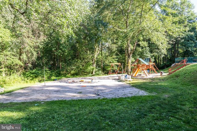 1038 HERSHEY MILL RD, West Chester, PA 19380