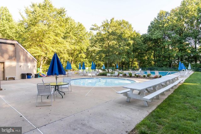 1038 HERSHEY MILL RD, West Chester, PA 19380