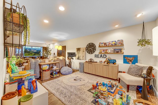 494 N 266 W, Valparaiso, IN 46385