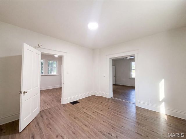 415 N 4th Street, St Charles, MO 63301