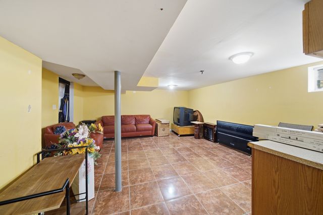 1100 Linden Avenue, Bellwood, IL 60104