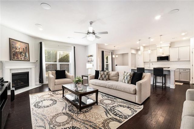 55 Clubhouse Way, Acworth, GA 30101