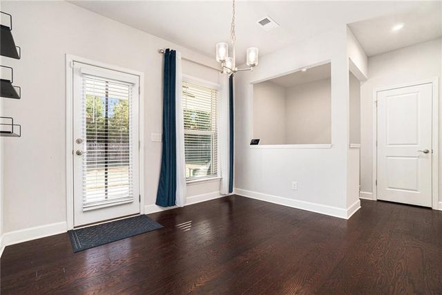 55 Clubhouse Way, Acworth, GA 30101