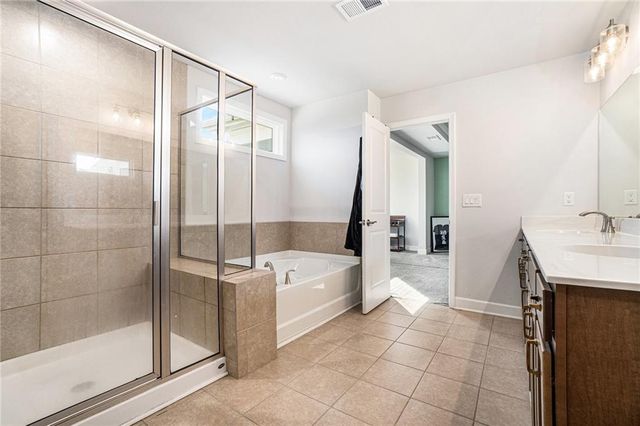 55 Clubhouse Way, Acworth, GA 30101