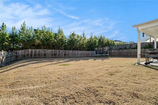 55 Clubhouse Way, Acworth, GA 30101