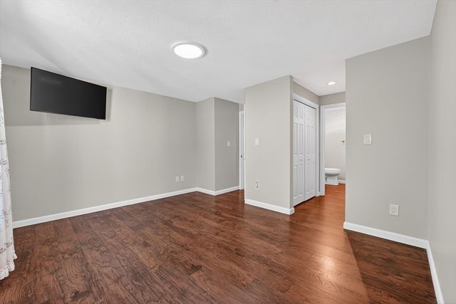1 Melville Ct B, Bourne, MA 02559