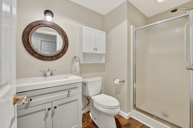 1 Melville Ct B, Bourne, MA 02559