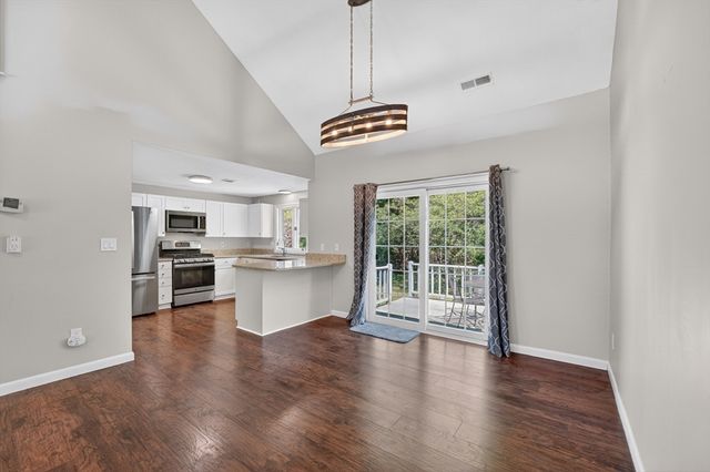 1 Melville Ct B, Bourne, MA 02559
