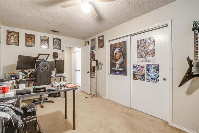 1412 Palmnold Circle E, Fort Worth, TX 76120