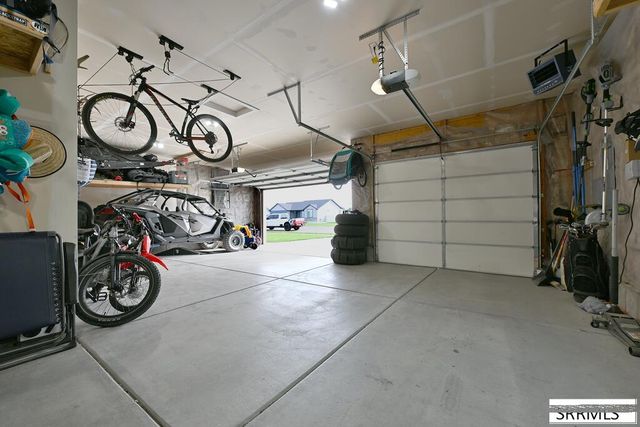 3903 N Livingston Avenue, Idaho Falls, ID 83401