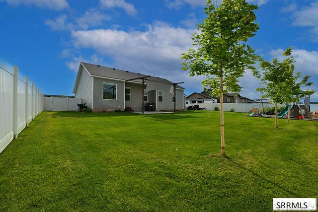 3903 N Livingston Avenue, Idaho Falls, ID 83401