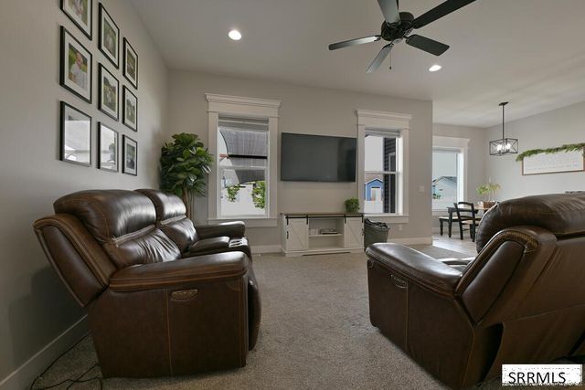 3903 N Livingston Avenue, Idaho Falls, ID 83401