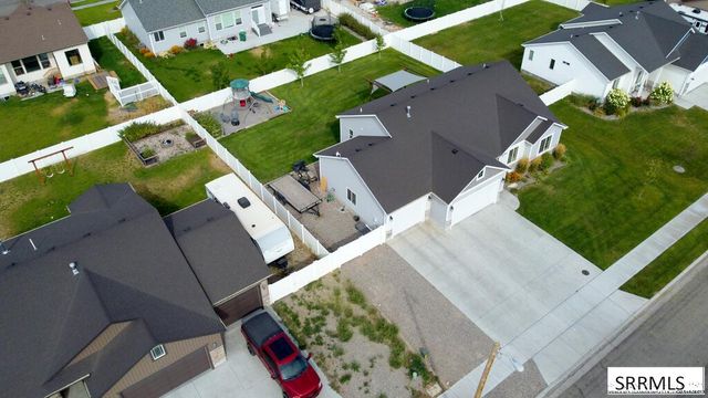 3903 N Livingston Avenue, Idaho Falls, ID 83401