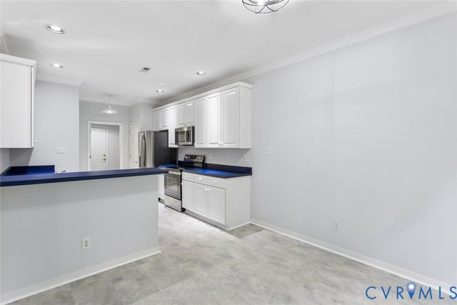 150 Carriage Point Ln, Glen Allen, VA 23059