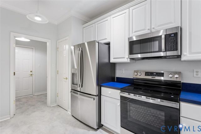 150 Carriage Point Ln, Glen Allen, VA 23059