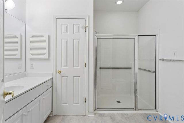 150 Carriage Point Ln, Glen Allen, VA 23059