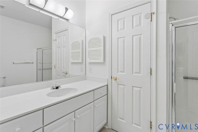 150 Carriage Point Ln, Glen Allen, VA 23059