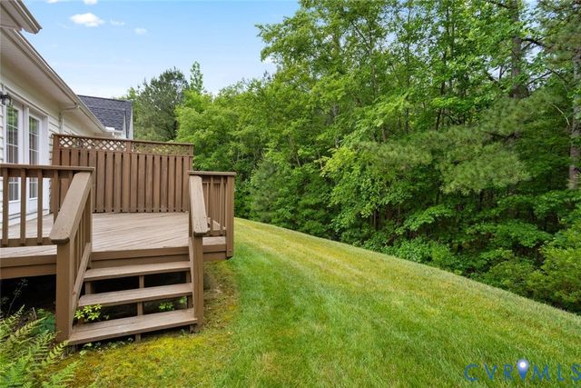 150 Carriage Point Ln, Glen Allen, VA 23059