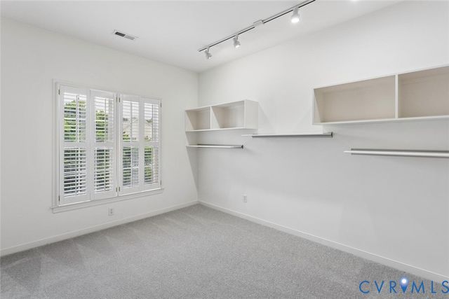 150 Carriage Point Ln, Glen Allen, VA 23059