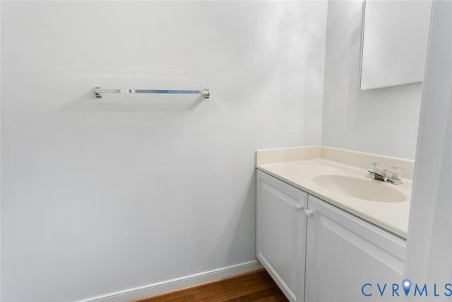 150 Carriage Point Ln, Glen Allen, VA 23059