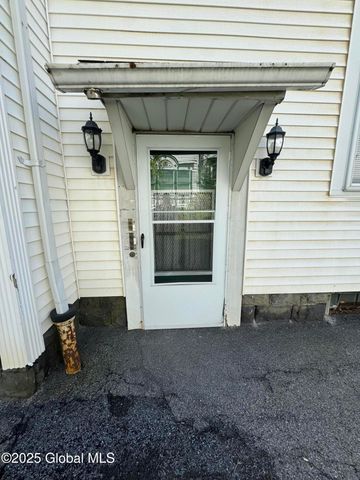133 S Lake Avenue 7, Albany, NY 12208