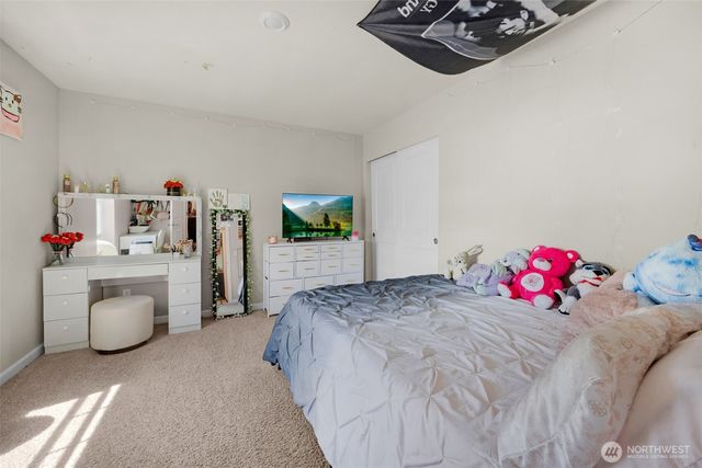 5733 86th Drive NE, Marysville, WA 98270