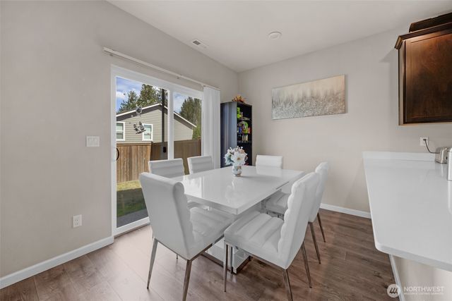 5733 86th Drive NE, Marysville, WA 98270