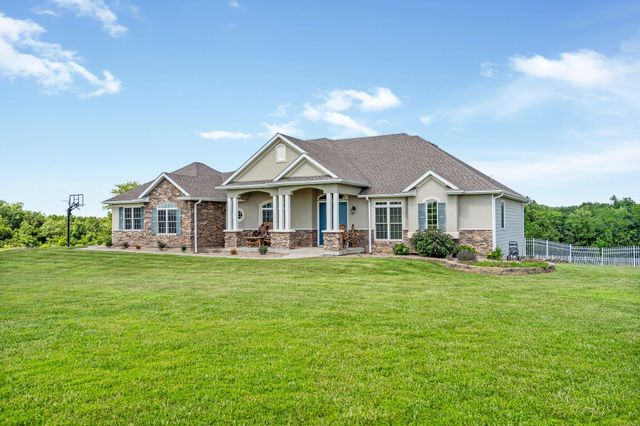 17153 BUCK RUN CT, Boonville, MO 65233