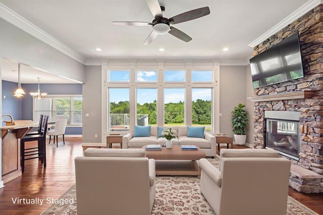17153 BUCK RUN CT, Boonville, MO 65233